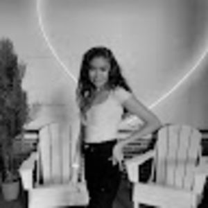 Meet your Posher, Jade